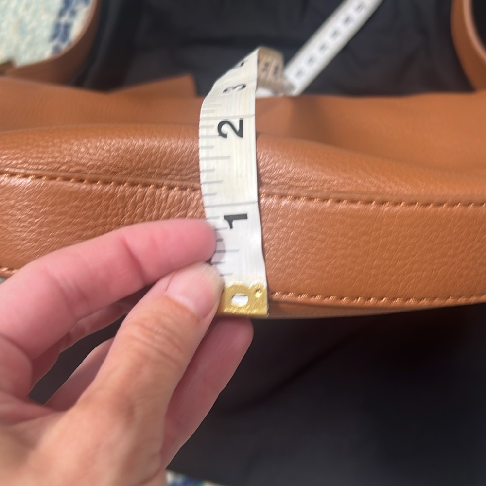 Quince Tan Leather Handbag - Picture 14 of 16